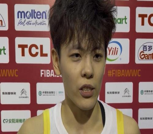 杨舒予：球队有很多问题但也有些亮点担任队长肩负着责任