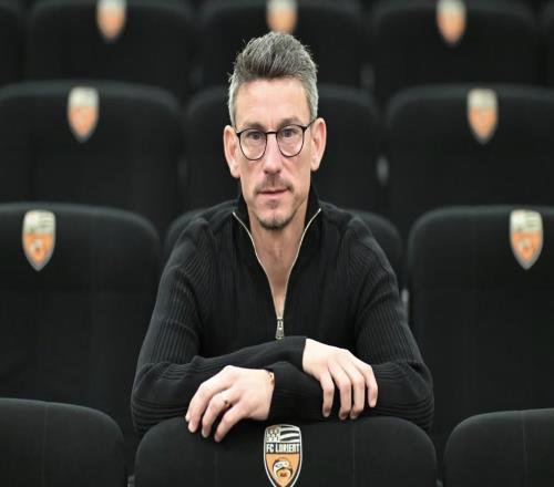 科斯切尔尼:温格把经验传给了我们我愿为阿森纳付出一切