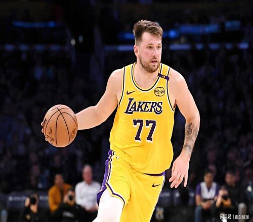 东契奇超越科比布莱恩特,成为洛杉矶湖人队史第一人