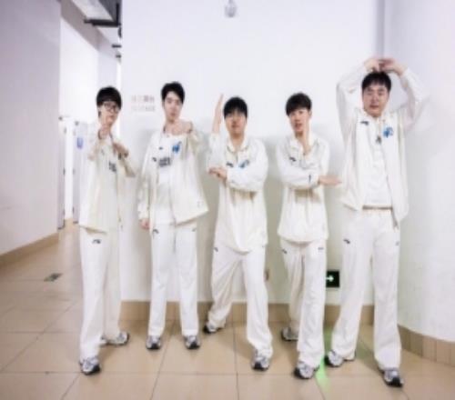 IG发布战胜TES赛后返图：开门红，赴新程！