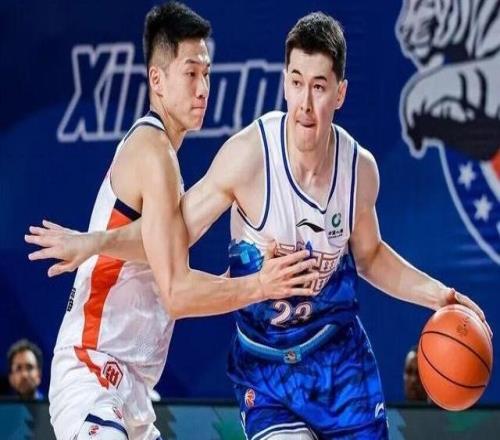 前行無畏丨CBA常規(guī)賽第八輪客場7694不敵新疆