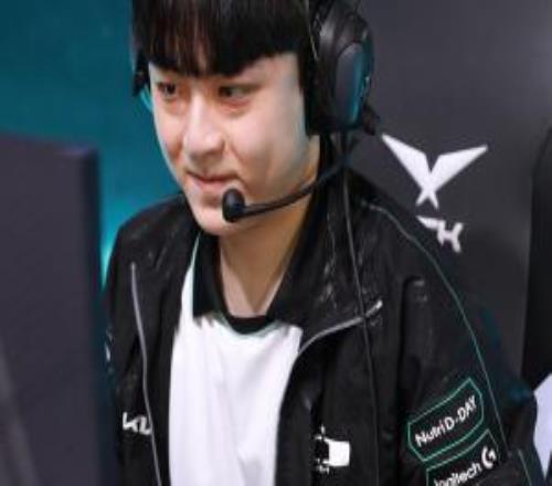 慘遭讓一追二!吧友們覺得DK本場失利誰的問題最大