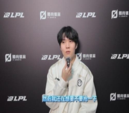 以前你對杰克可不這樣??！Rookie：嘎子好不容易碰到爽局就給他吧