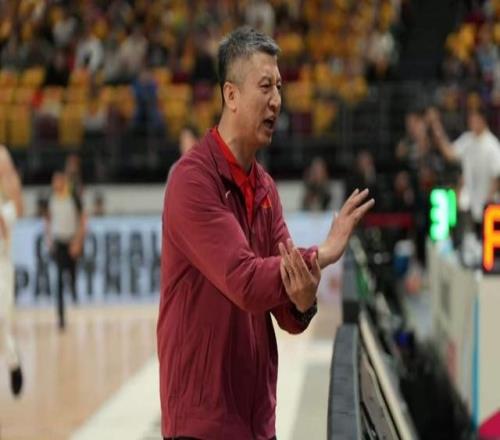 中国男篮拒绝输球!全新阵容亮相,郭士强变阵,央视直播