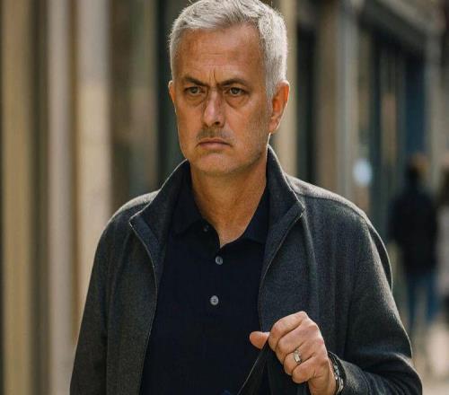 你在他乡还好吗穆帅揭秘欧冠拿小麦球衣,在曼联为他得罪博格巴