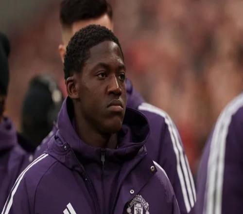 尼基巴特：梅努是一個天才球員，但曼聯正在浪費他的天賦