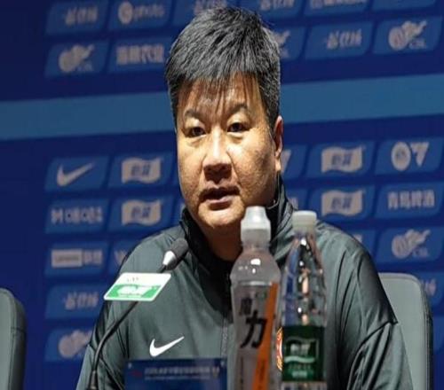 李金羽：感謝球迷為我們加油，帶領(lǐng)家鄉(xiāng)球隊(duì)征戰(zhàn)是我一生榮耀