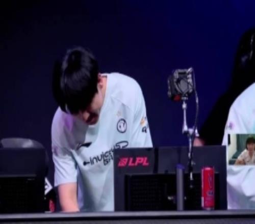 Wei今天出了口氣！Cryin：BLG半個月之前就開始不對勁了