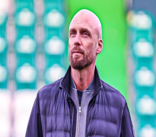 德天空:多特急寻凯尔继任者,埃弗斯堡体育总监布克为潜在候选