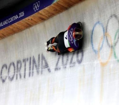 鋼架雪車男子單人首日：韋斯頓兩刷紀(jì)錄，陳文浩暫列第四
