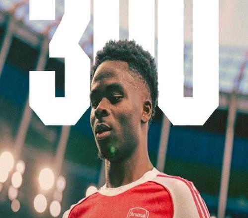 作为队长首发出战,萨卡迎来阿森纳一队生涯第300场里程碑