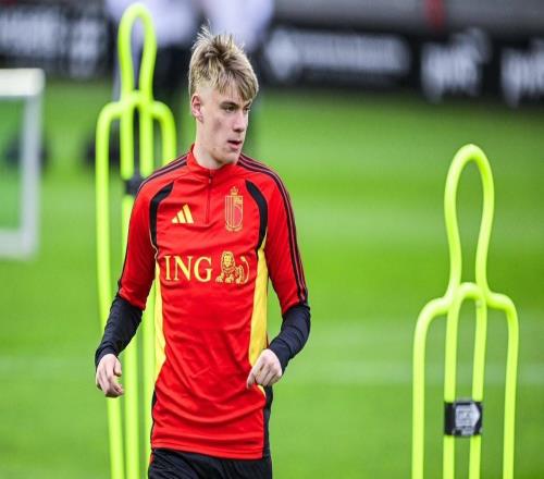 德天空：拜仁、藥廠、萊比錫有意德卡特，球員估價20002500萬