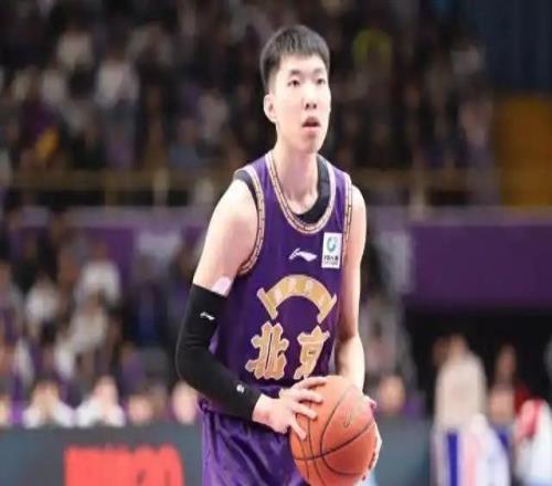 CBA外线防守不力,北控男篮客场不敌新疆