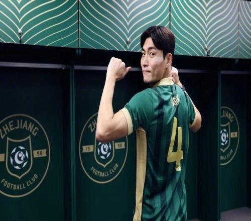 浙江官宣朴镇燮加盟!媒体人热议:补上最后短板,新赛季要干大事