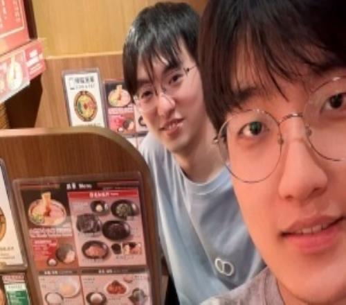 没毛！Tarzan三语留言留下零食：来LPL五年中国的S赛对我是不一样的感觉