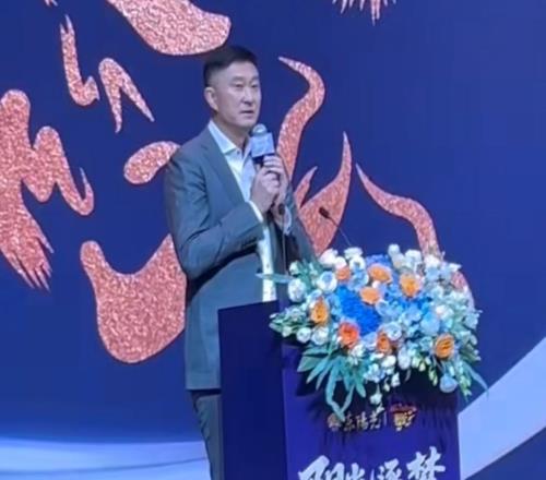 不夺冠也不会下课!杜锋自曝帅位很稳,李春江恐无缘回归广东队!