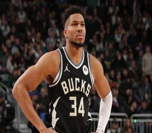 Shams：雄鹿不急于完成交易為得到理想回報可等到休賽期