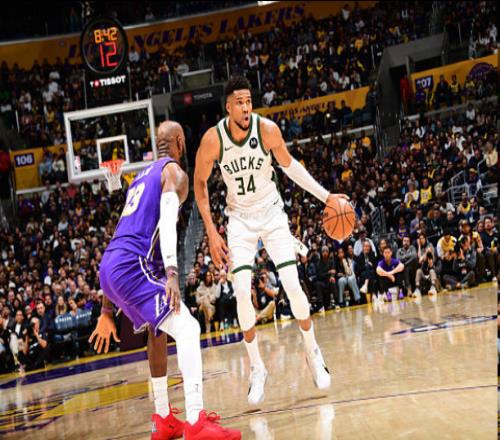 湖人神剧情：老詹致命失误！被轰70雷迪克不暂停最后0.6秒暂停