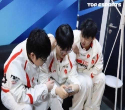 TES發布戰勝IG賽後返圖：每一份拚搏都有回響！