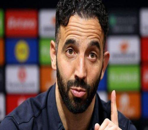 曼聯(lián)高層內部對新帥人選存在分歧