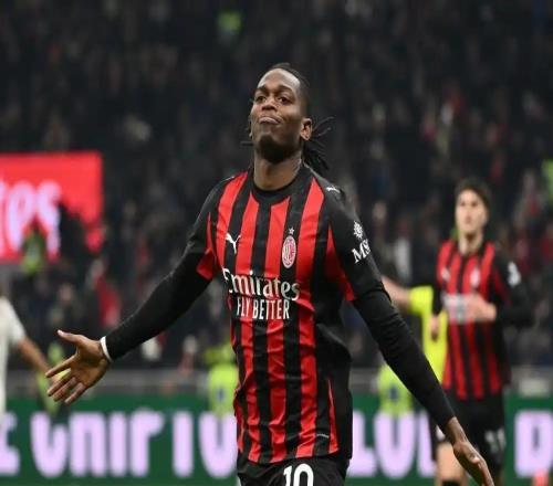 瑞恩泰勒预测闪电军团卫冕意甲冠军,阿莱格里体系在后程有点吃力