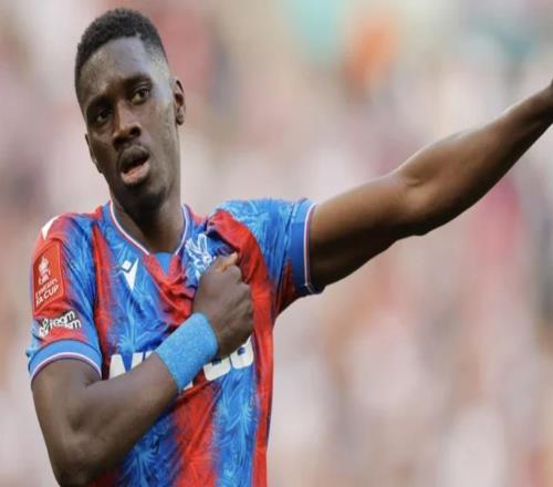 英联杯梅开二度,伊斯梅拉萨尔本赛季已经对利物浦打进4球