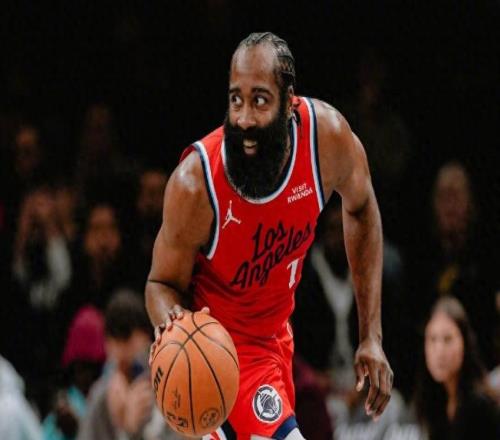 场均32+7+4!带队联盟第一,NBA最被低估超巨,你要迎来第三冠了