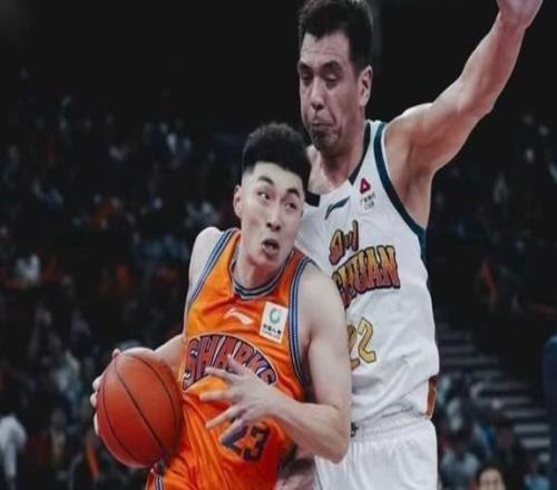 從上海灘最強(qiáng)高中生到大鯊魚本土球員獨(dú)苗，吳澤昊上演CBA職業(yè)生涯首秀