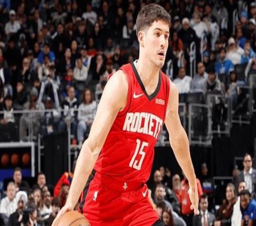 带队4胜1负!场均28+5+6,所有人都说你拆队,你却逆天改命要冲冠