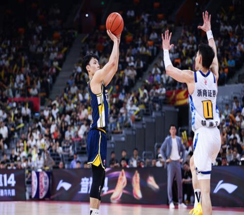 CCTV5直播廣東VS山東全力橫掃！邱彪缺兵少將，杜鋒找到贏球秘訣