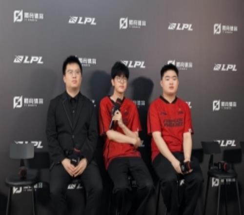FPX賽后群訪Jiejie：我更擅長BO5希望能走的更遠(yuǎn)多打幾個(gè)BO5