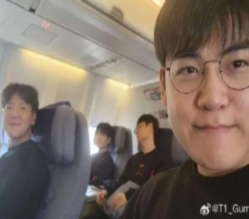 T1下路選手Gumayusi曬照：我平安抵達中國啦