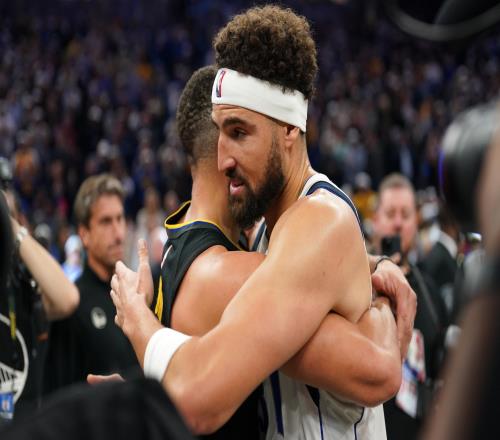 NBA歷史僅4人生涯場均投6+三分且命中率40%+庫里斷檔克萊穩(wěn)居第2