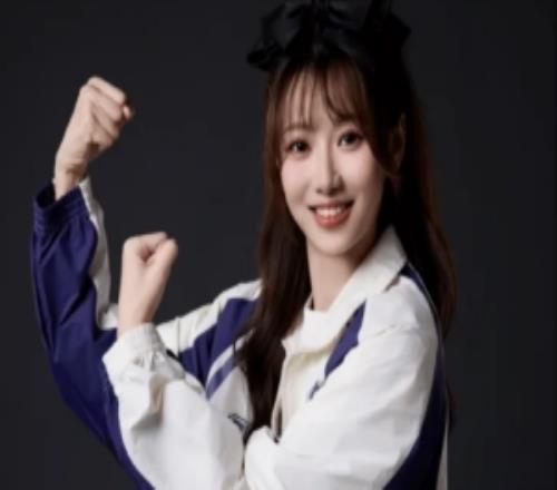 終結解說杯九連敗后，阿芙發文：全球首勝了