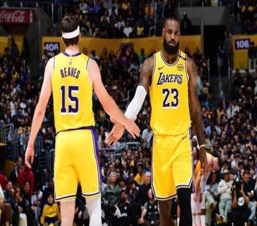 里夫斯：訓(xùn)練營里我防不住詹姆斯這讓我懷疑自己能否在NBA打球