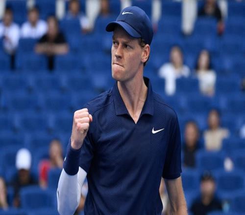 辛納21戰勝德米納爾晉級中網決賽，等待梅德韋傑夫和勒納錢的勝者