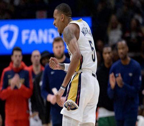 短短一年啊！親人連續離世，兩度遭遇重傷的他，如今勇敢回到賽場