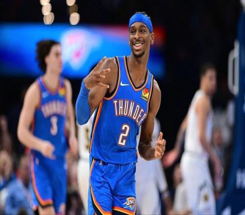 亚历山大独扛重任！残阵雷霆客场战雄鹿，伤病能否成胜负转折点