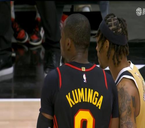 首秀狂轰27分赛季新高!库明加离开勇士变詹皇,库里科尔追悔莫及