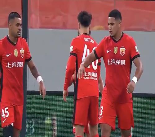 30!单场两脚世界波中卫飞铲乌龙豪门6战5胜中超争冠格局再变