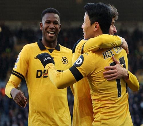 终于赢了垫底队19轮不胜后30首胜32逆转积分榜阿森纳6分领跑