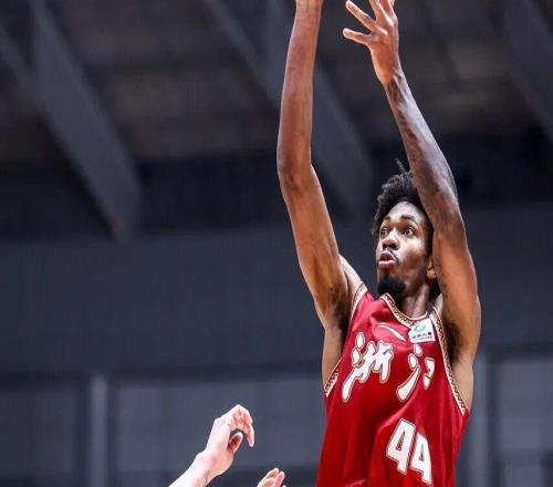 【CBA聯(lián)賽】第十九輪逆轉(zhuǎn)取勝！浙江稠州金租8582勝上海久事！