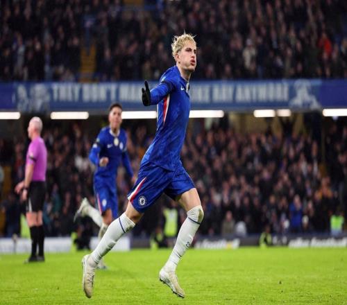 英聯(lián)杯8強(qiáng)戰(zhàn)半決賽均雙響，加納喬是近12個(gè)賽季英超球員首人