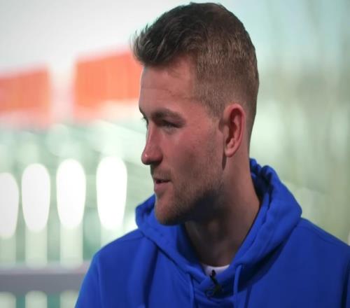 德利赫特:定位球一直很重要,曼联99年拿欧冠就是靠定位球