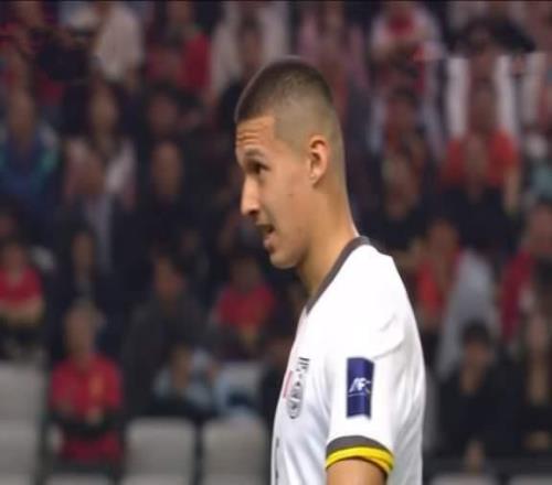 新周海滨+崔鹏,泰山中场双星闪耀陈泽仕核心潜质争取末轮首秀