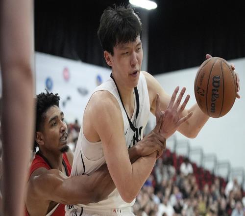 隊(duì)記：楊瀚森不了解NBA的風(fēng)格低位運(yùn)球不能超過2次否則會(huì)被拍走