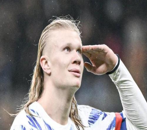 哈兰德成为自盖德穆勒以来,国家队前48场至少打进55球首人