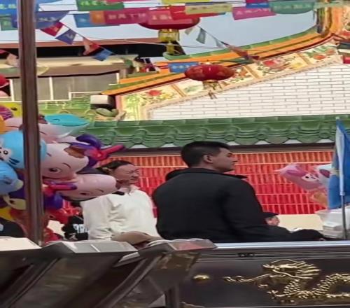 刘维伟老婆道德败坏仍旧可在国企就职,拿着几百万年薪胡作非为