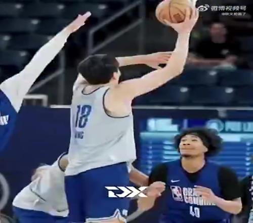 外线球员都喜欢和这种内线打球！杨瀚森给小个子做球助攻的意识太强了！