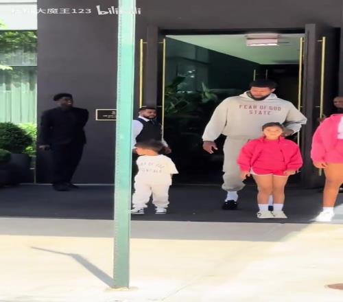 家庭美满，腰缠万贯！乔治妥妥的人生赢家啊！